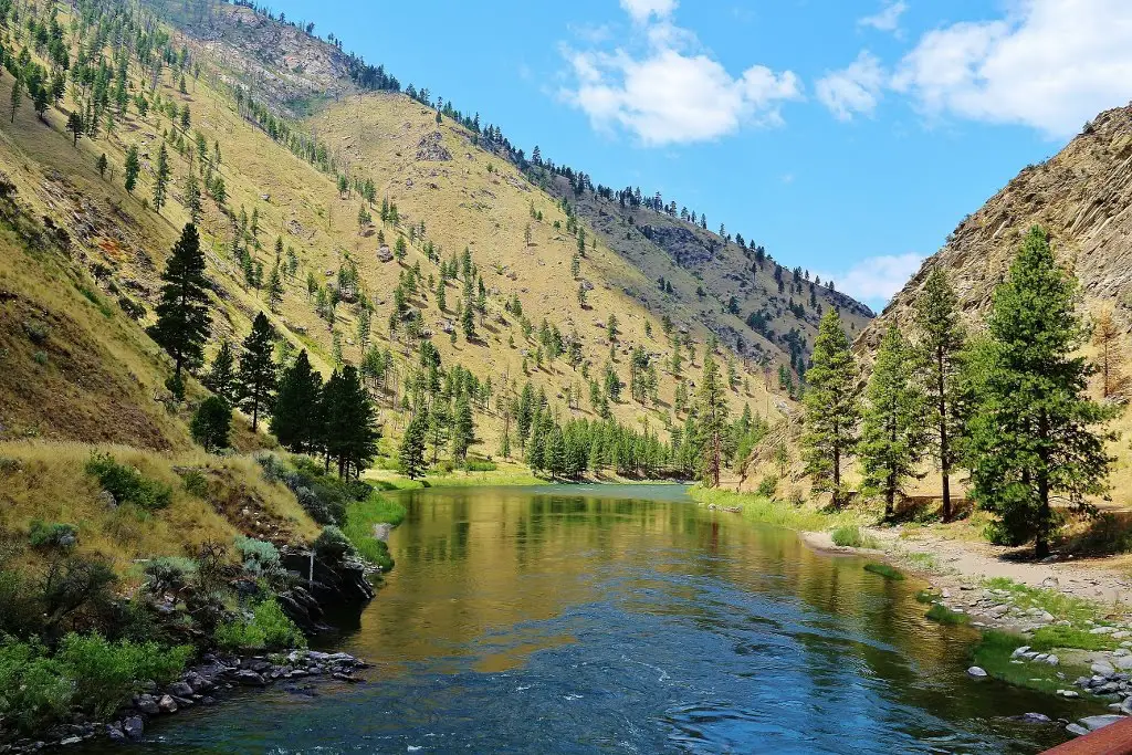 Salmon Swimming Hole - Swim near McCall, Idaho - Free Arenas