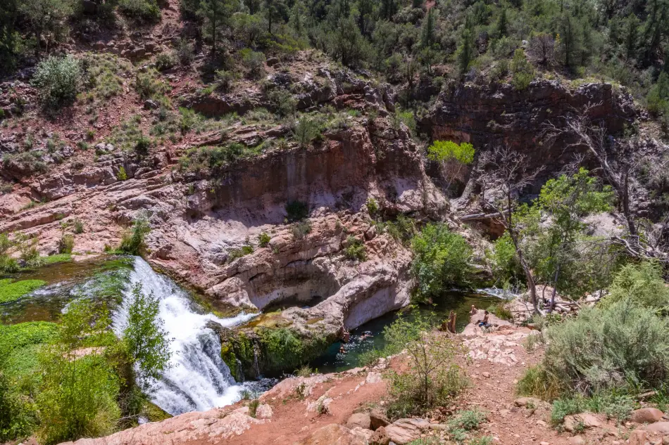 Fossil Creek Dam (Toilet Bowl) Dive, Hike, and Swim near Pine