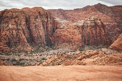 Snow Canyon State park courtesy of amandaoutside.com↗