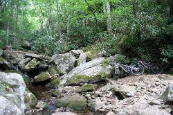 Farlow Gap Creek Crossing 041 courtesy of LithiumFlash↗